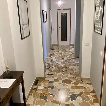Casa Manolo Navigli Milan Corsico