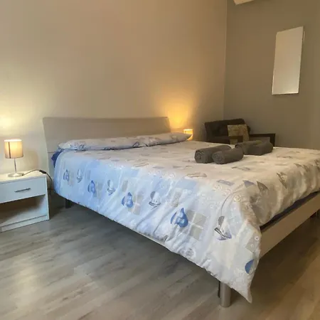Apartment Casa Manolo Navigli Milan